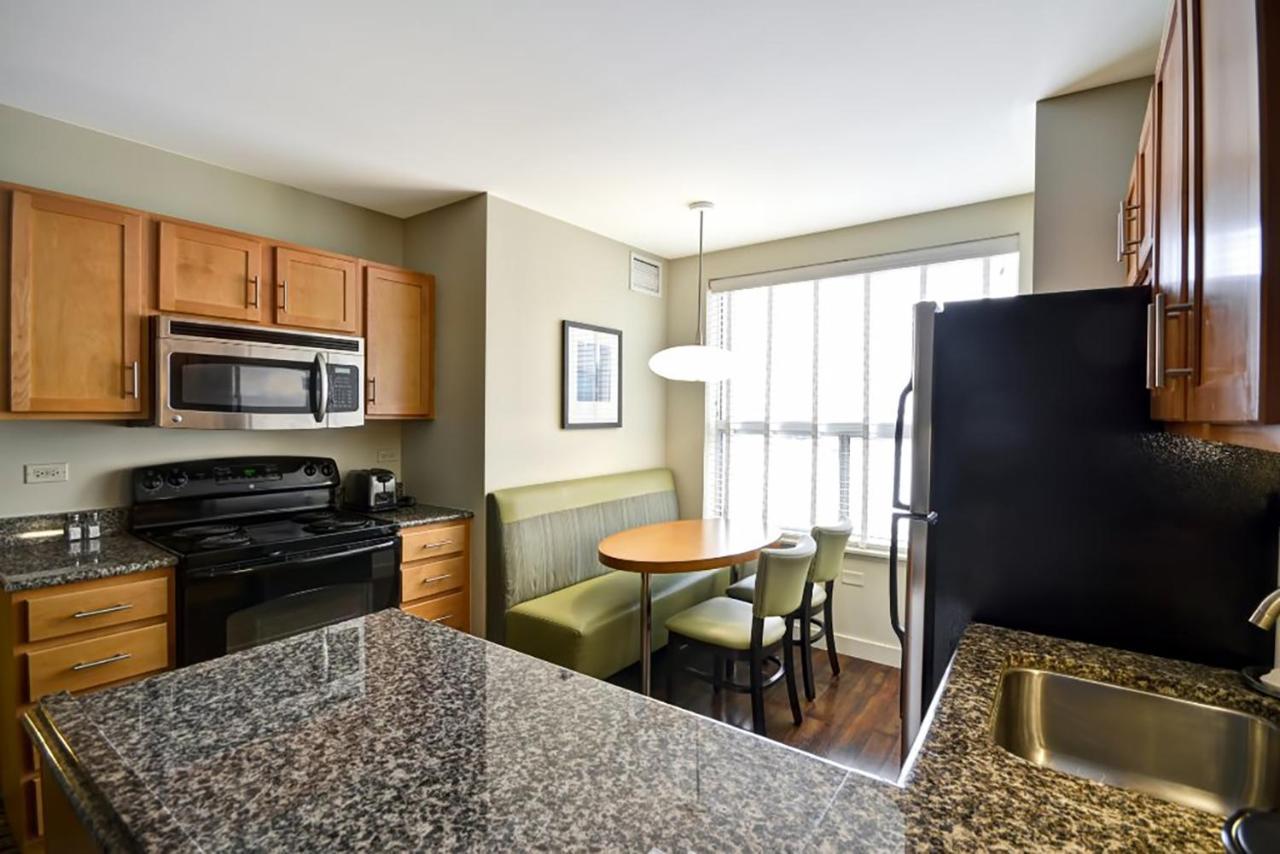 Hyatt House Naperville/Warrenville Eksteriør billede